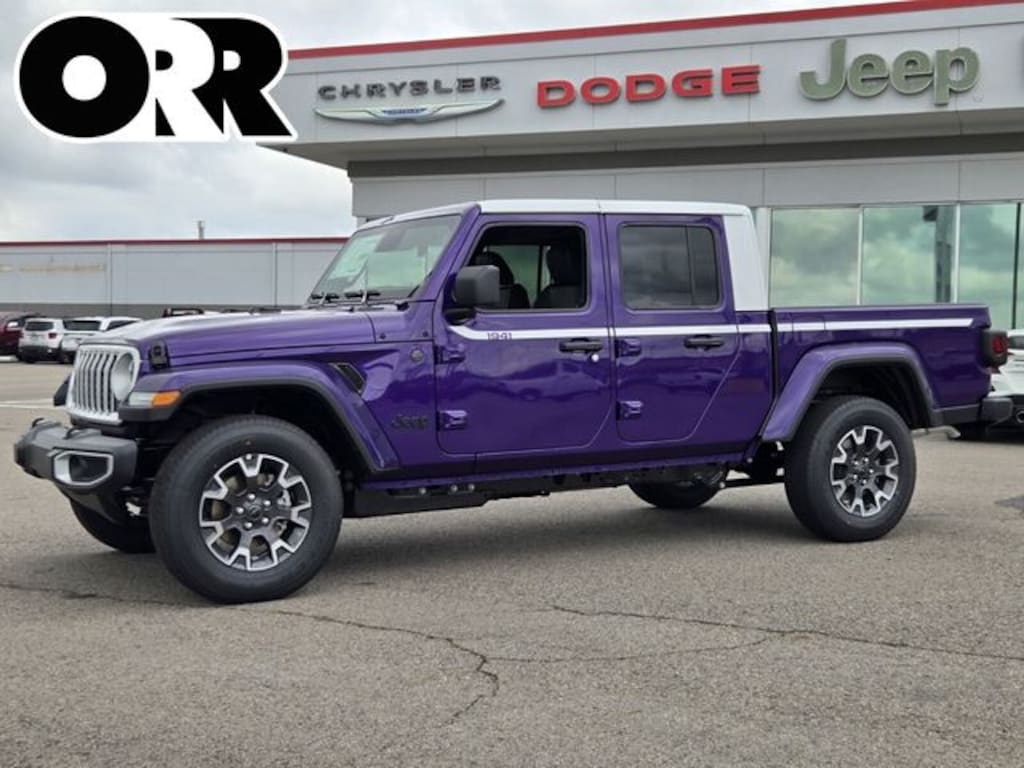 New 2026 Jeep Gladiator SAHARA 4X4 Pickup
