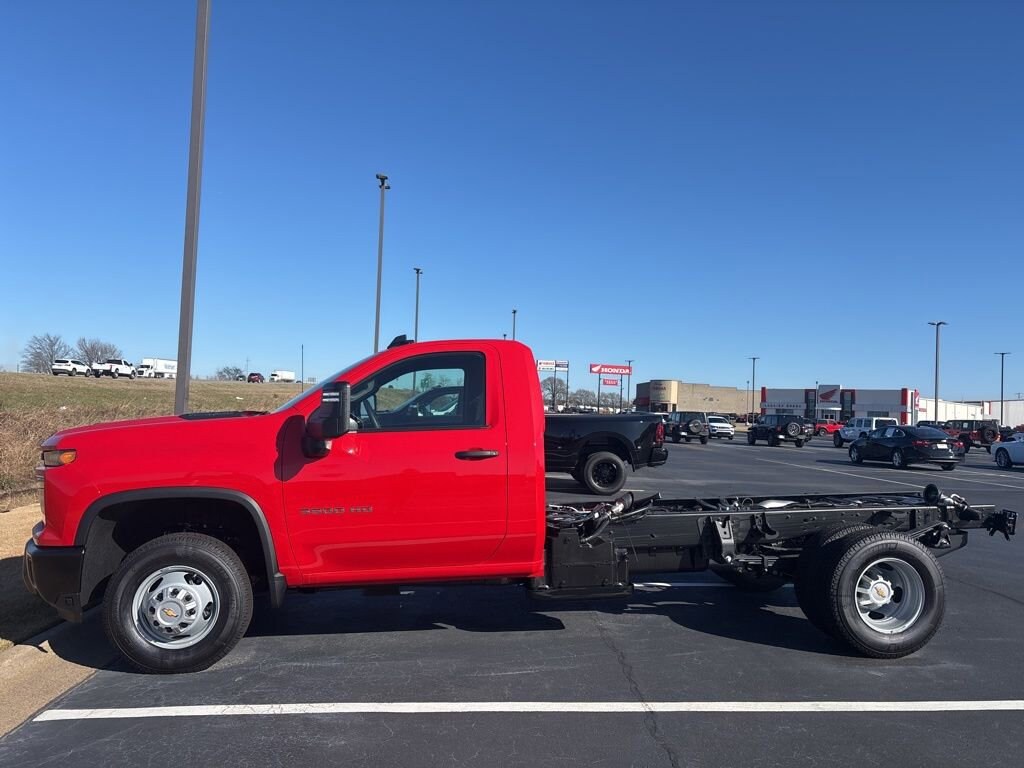 New 2026 Chevrolet Silverado 3500 HD Chassis Cab Work Truck Truck