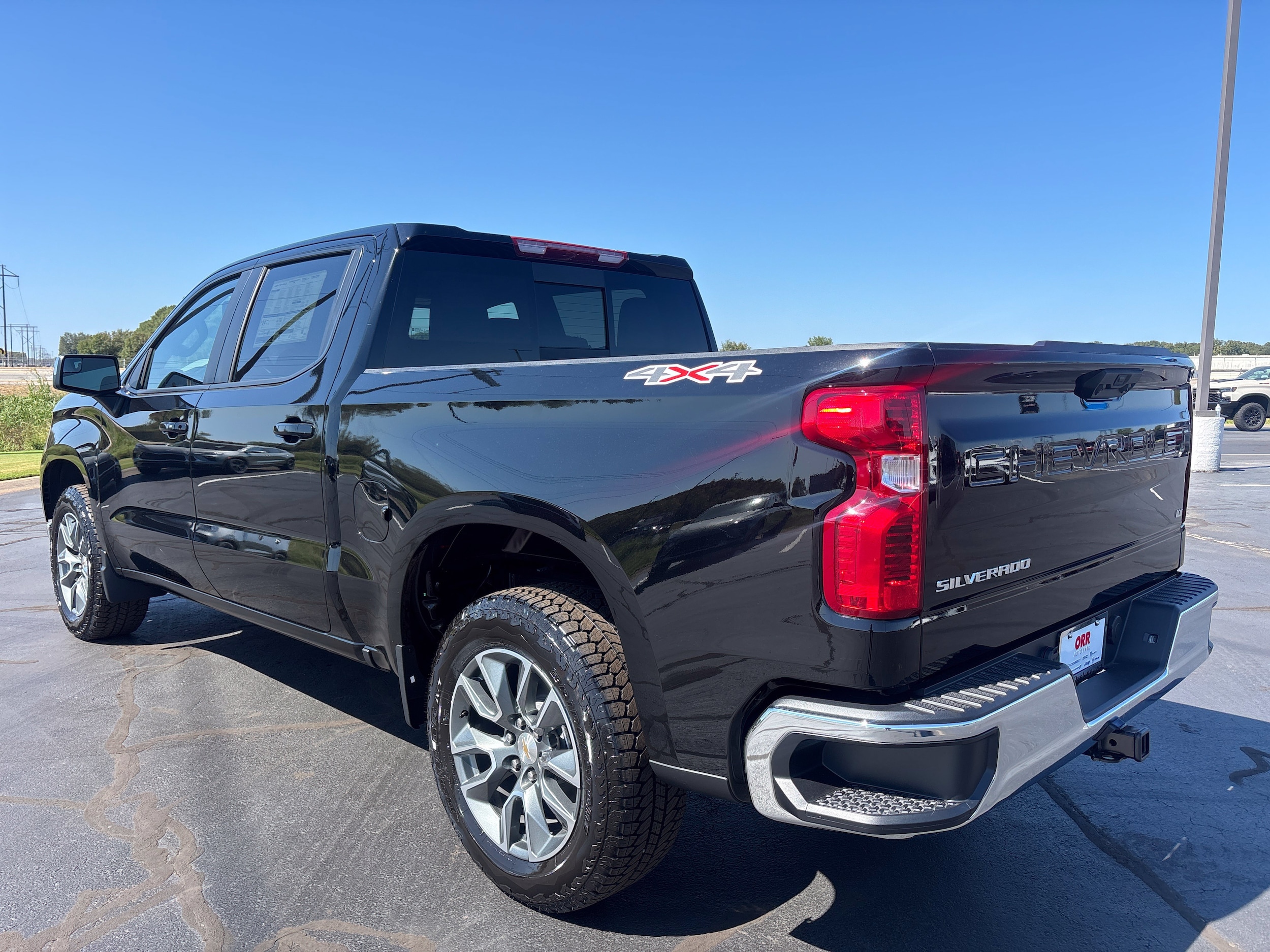2026 Chevrolet Silverado 1500 LT - Photo 4