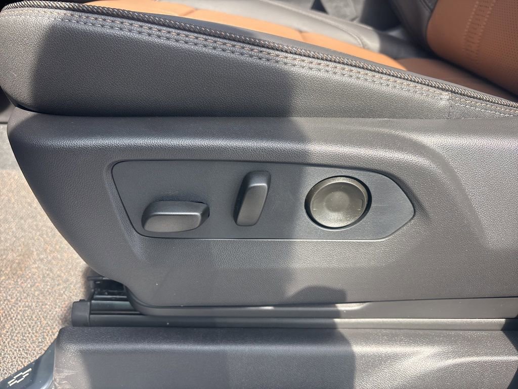 2026 Chevrolet Silverado 2500 HD High Country - Photo 10