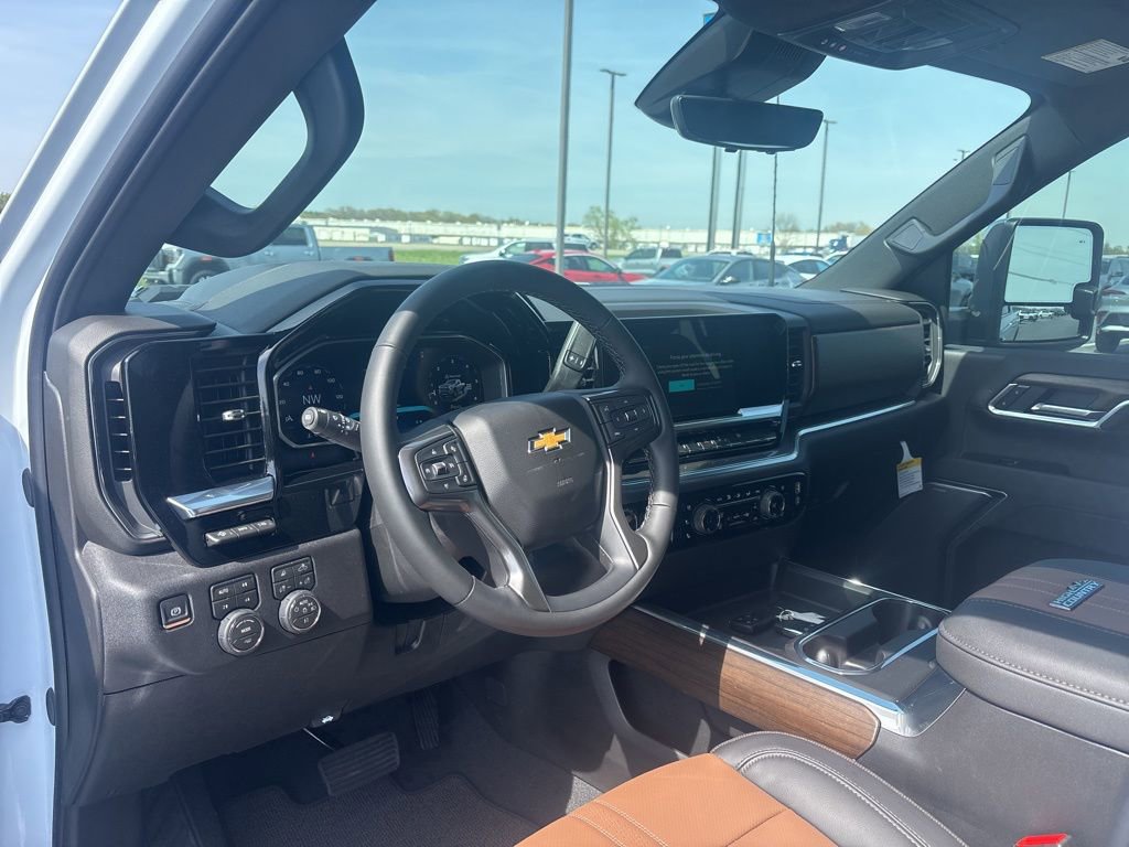 2026 Chevrolet Silverado 2500 HD High Country - Photo 8