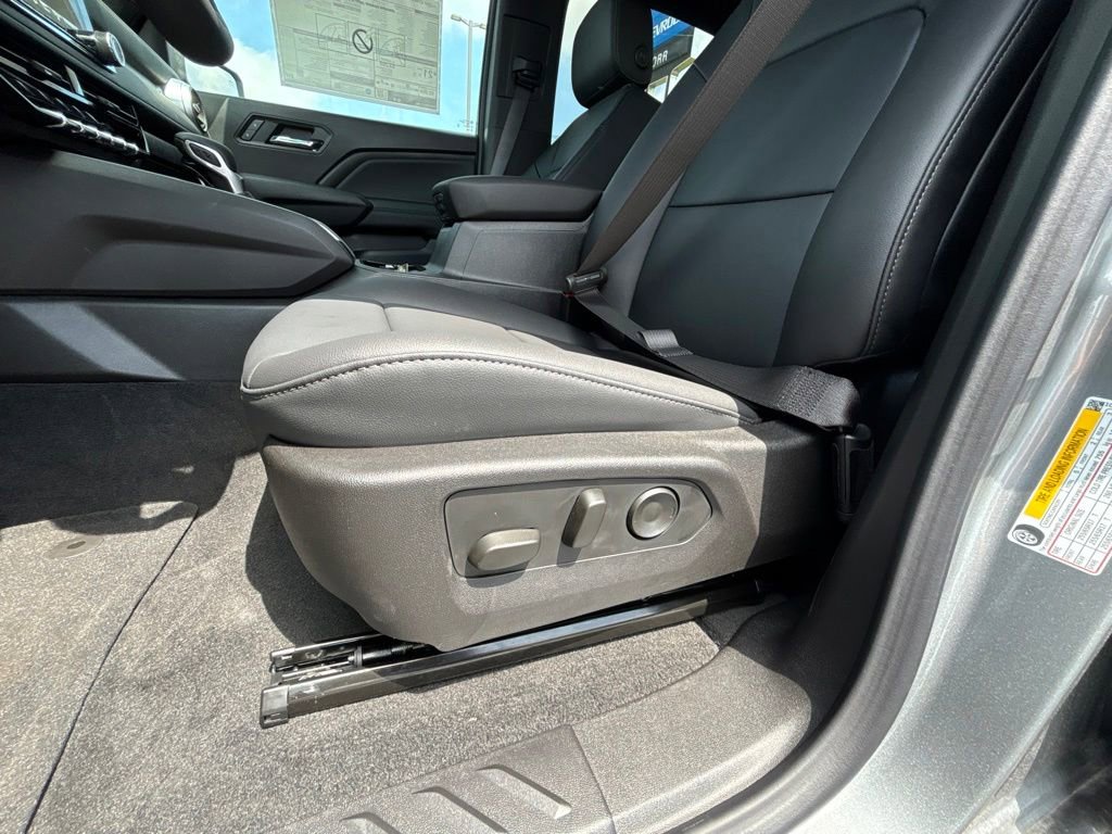 2026 Chevrolet Colorado LT - Photo 17