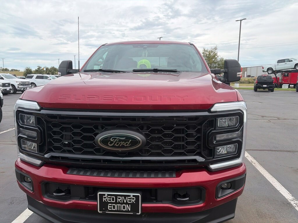 Used 2025 Ford Super Duty F-250 SRW XL Truck Crew Cab
