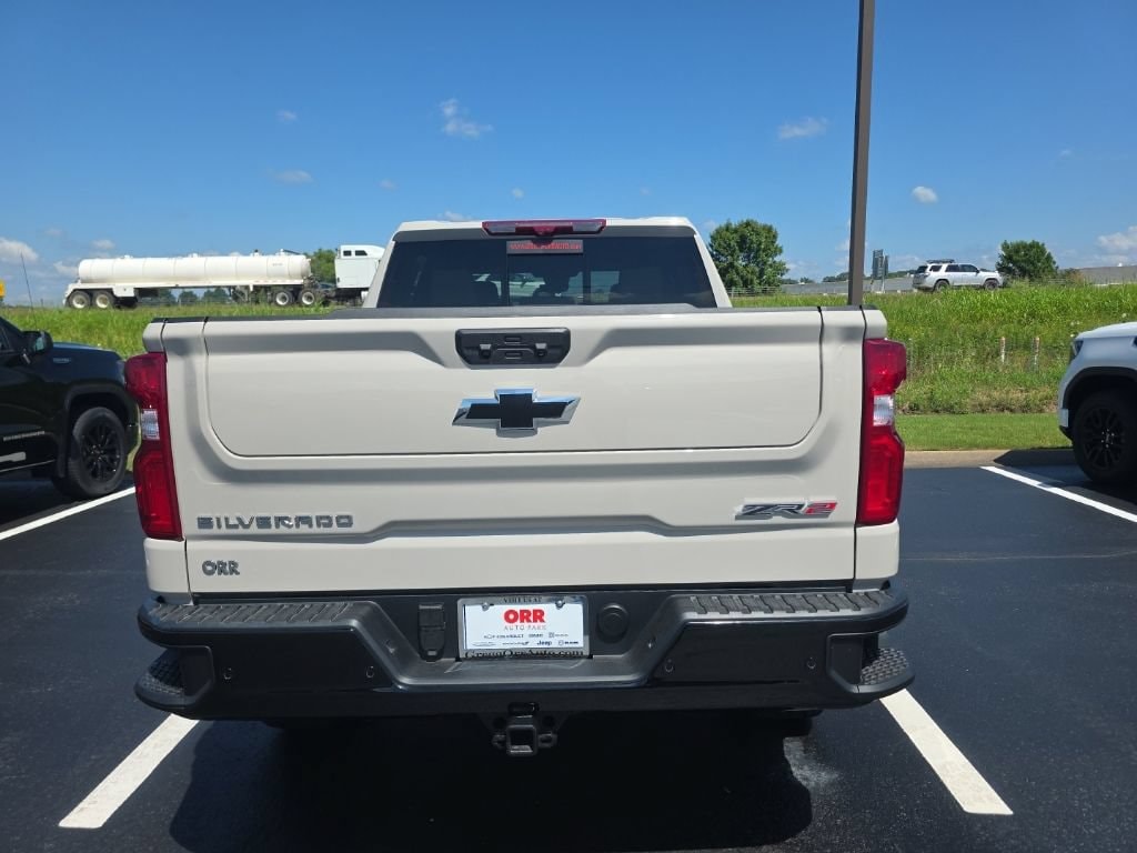 2026 Chevrolet Silverado 1500 ZR2 - Photo 6