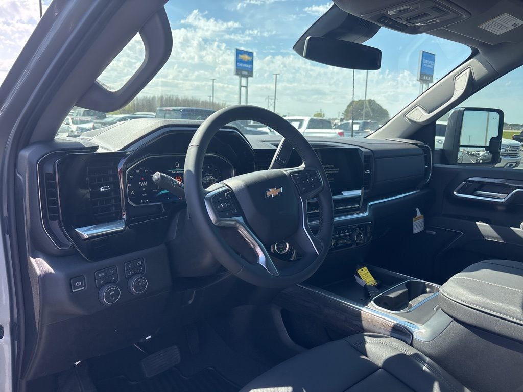 2026 Chevrolet Silverado 2500 HD LTZ - Photo 8