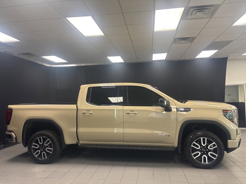 Used 2022 GMC Sierra 1500 AT4 Truck Crew Cab