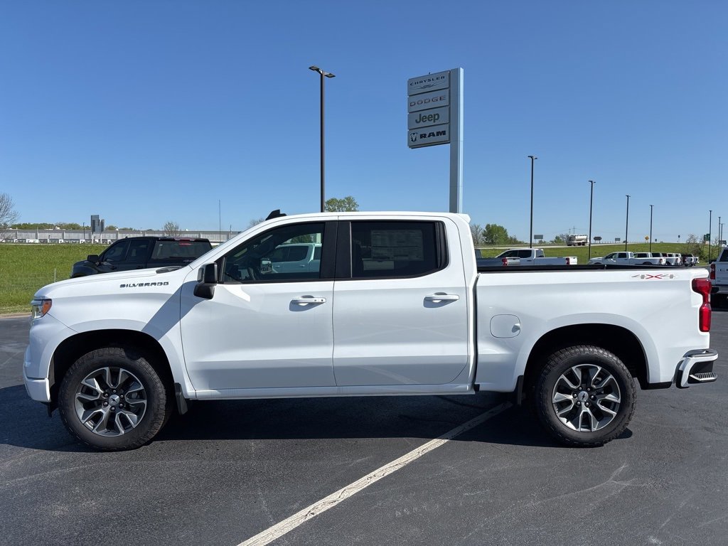 2025 Chevrolet Silverado 1500 RST photo 2