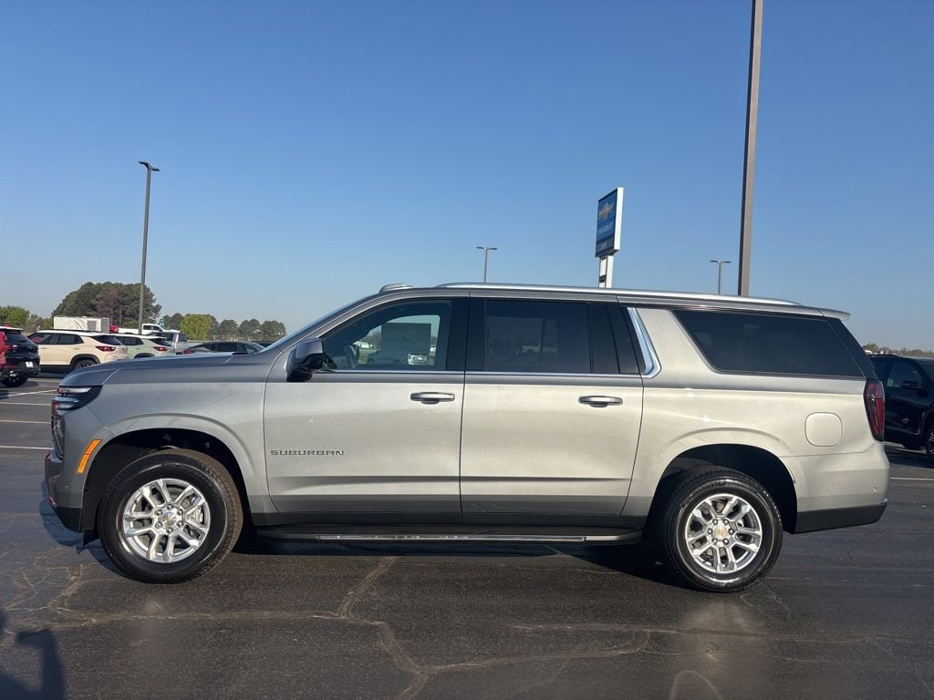 2026 Chevrolet Suburban LS - Photo 2