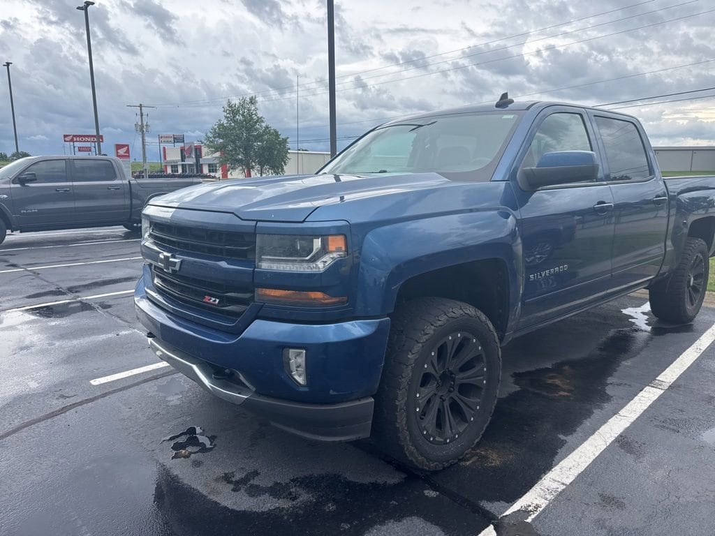Used 2017 Chevrolet Silverado 1500 LT Truck Crew Cab