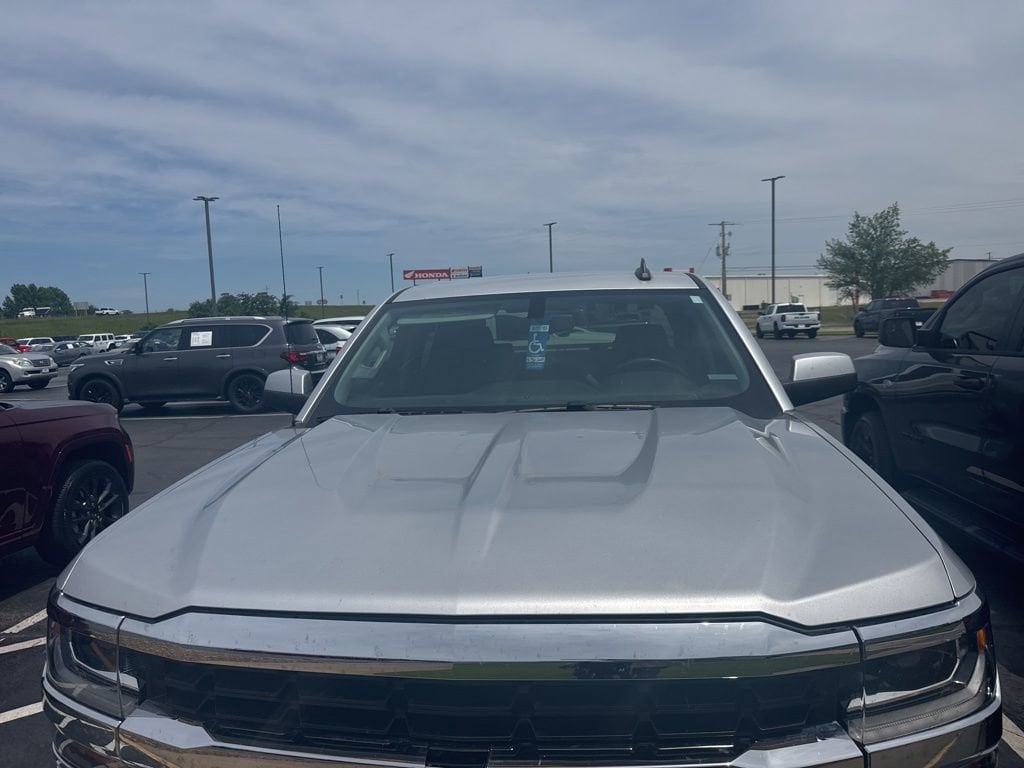 Used 2018 Chevrolet Silverado 1500 LT Truck Crew Cab