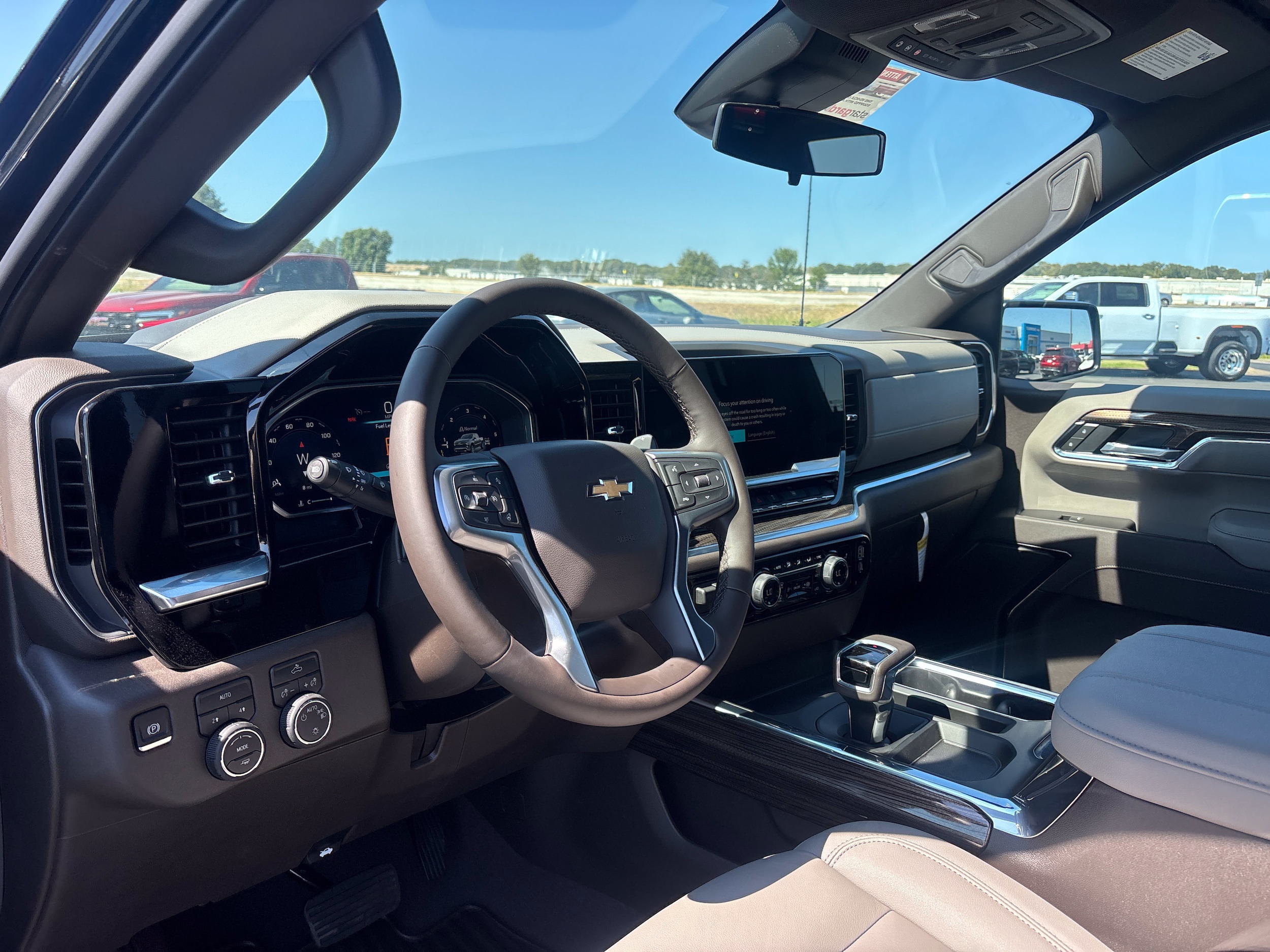 2026 Chevrolet Silverado 1500 LT - Photo 10