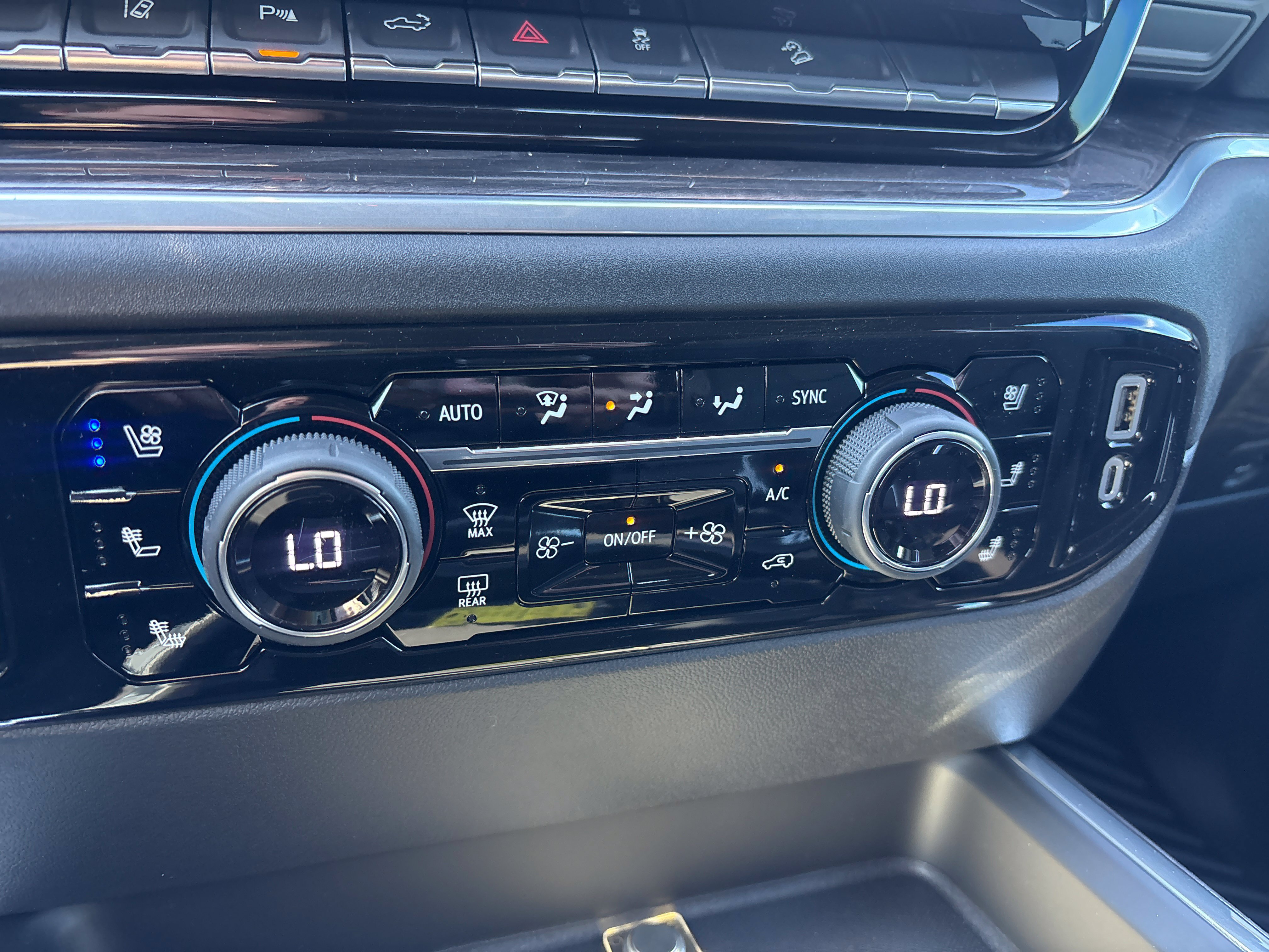 2026 Chevrolet Silverado 2500 HD LTZ - Photo 26