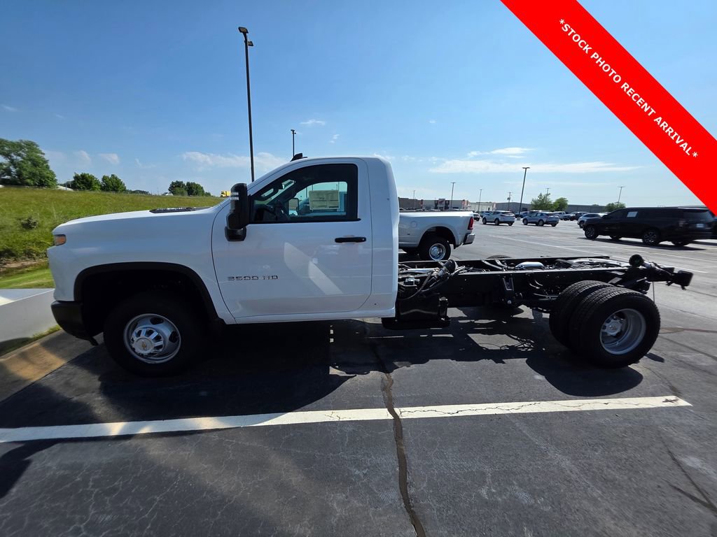 2026 Chevrolet Silverado 3500 HD Work Truck - Photo 6