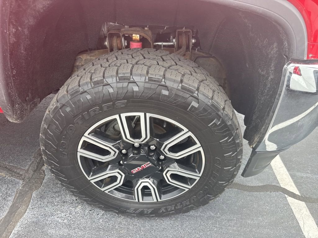 Used 2018 GMC Sierra 2500 HD SLT Truck Crew Cab