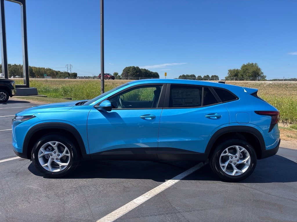New 2026 Chevrolet Trax LS SUV