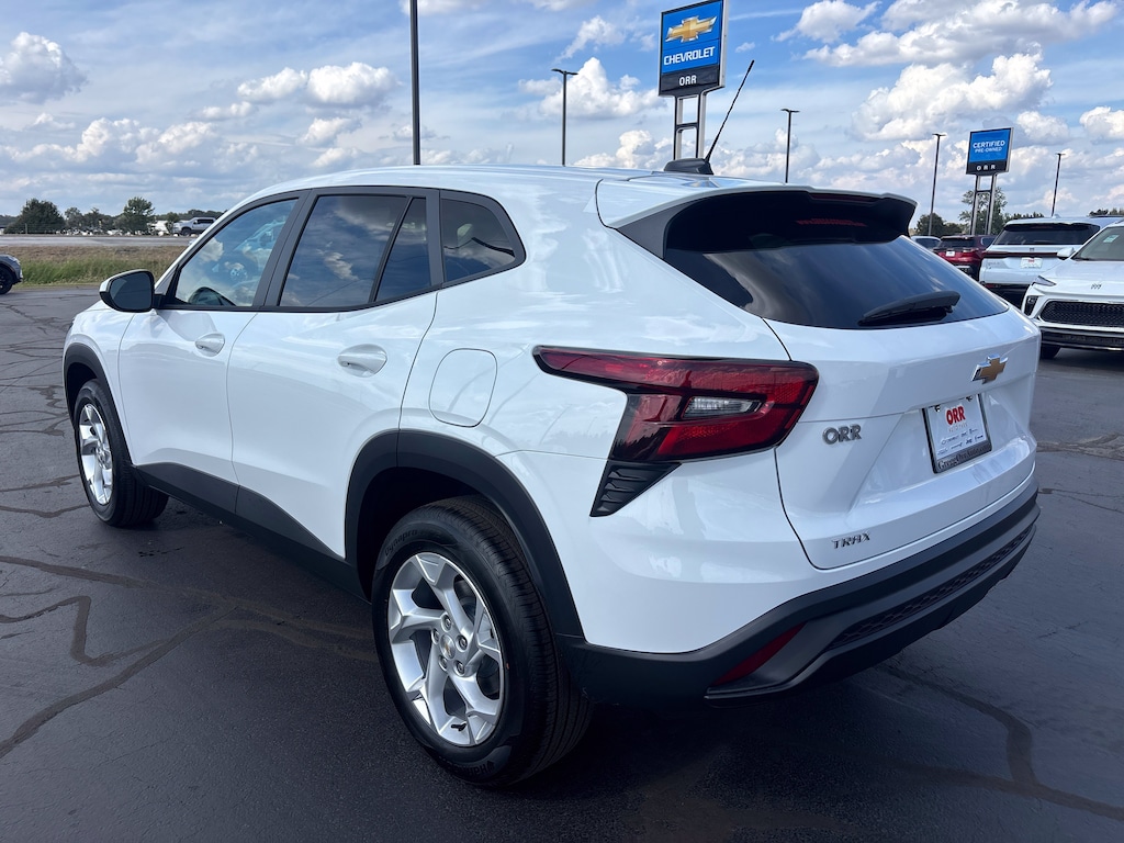 New 2026 Chevrolet Trax LS SUV
