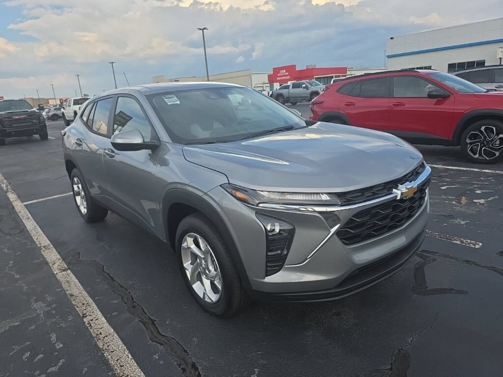 New 2026 Chevrolet Trax LS SUV