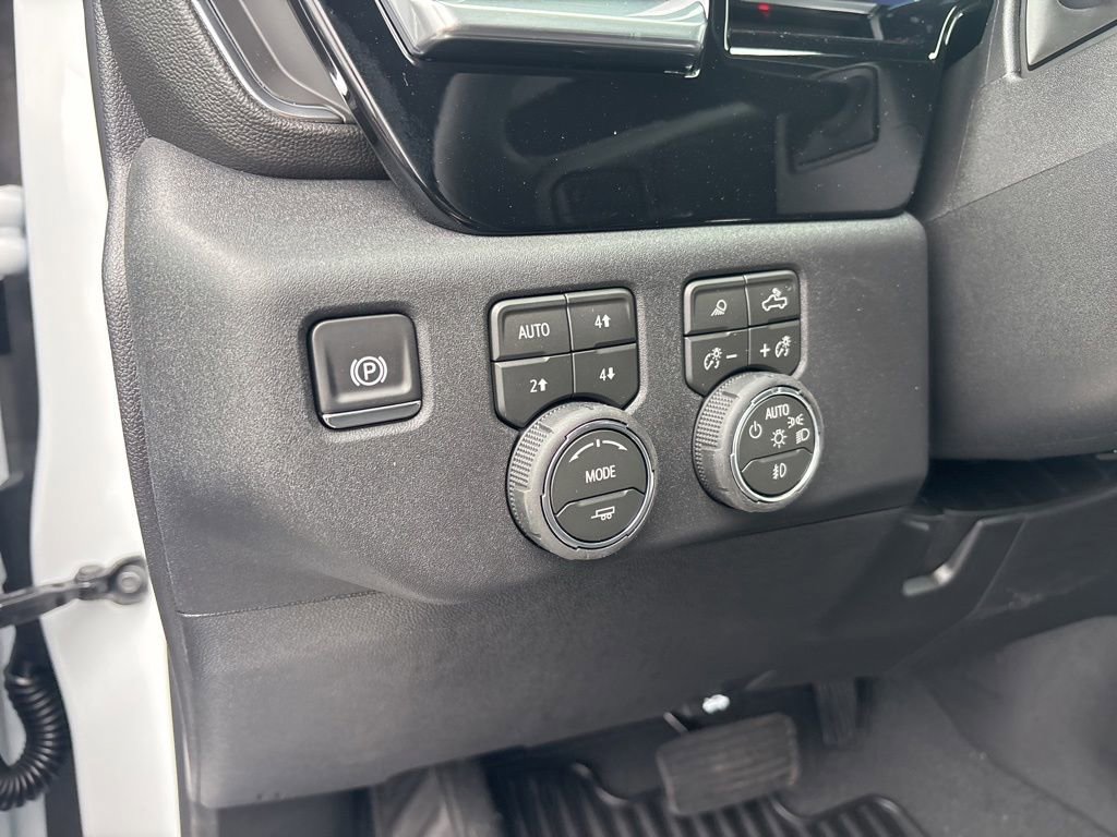2026 Chevrolet Silverado 2500 HD LTZ - Photo 9