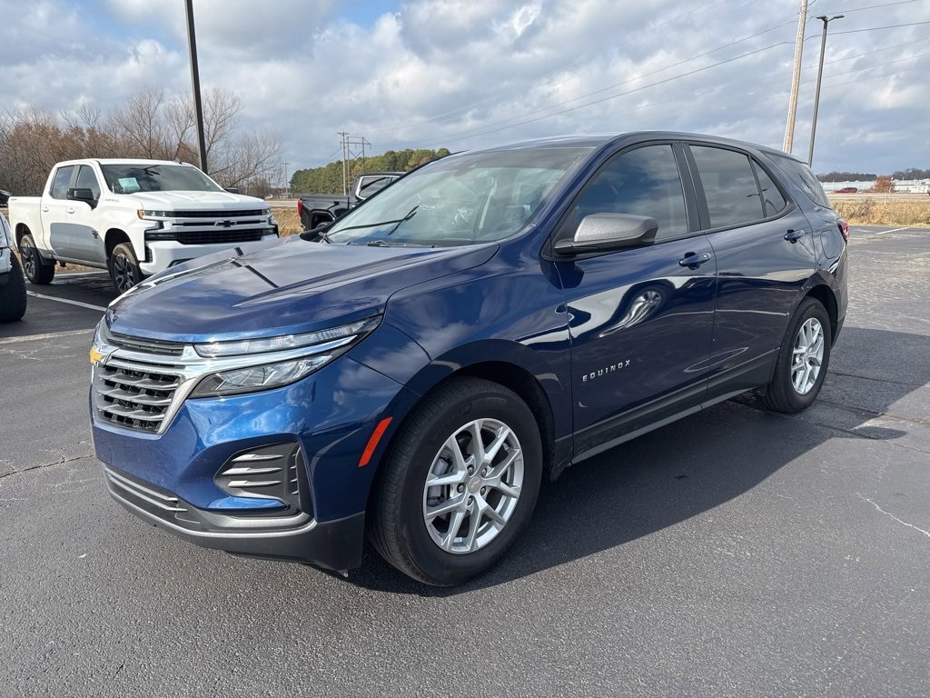 Used 2023 Chevrolet Equinox LS SUV