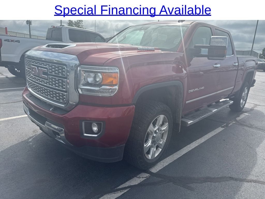 2018 GMC Sierra 4WD Crew Cab Standard Box Denali's photo