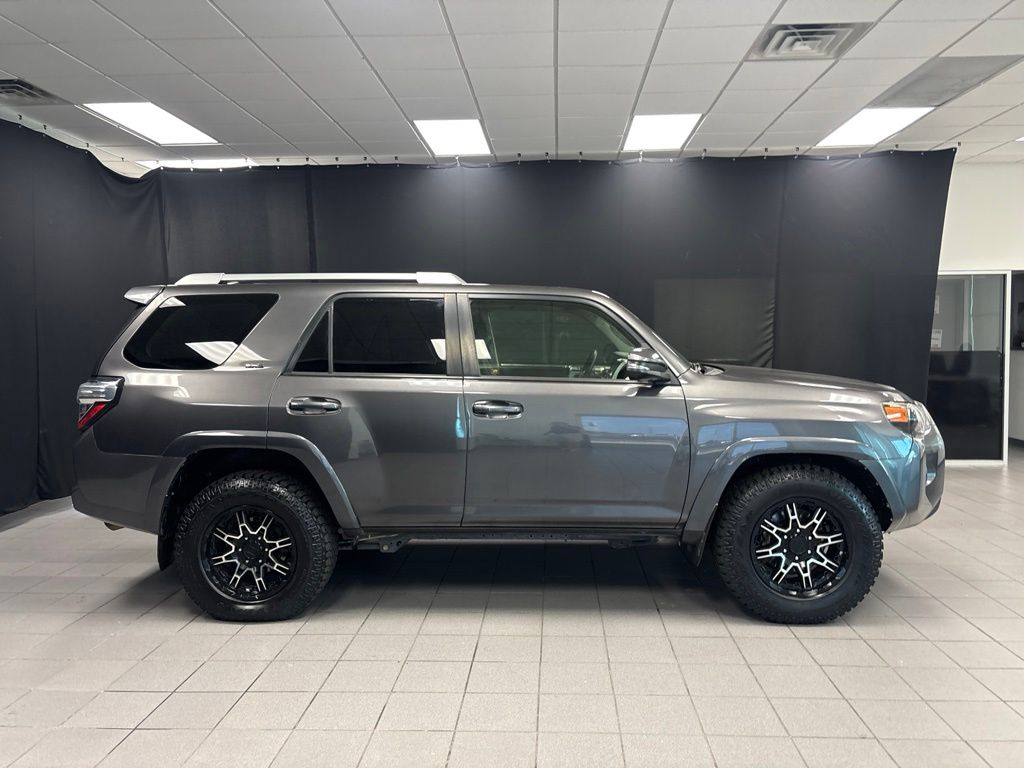 Used 2018 Toyota 4Runner SR5 Premium with VIN JTEZU5JR7J5190515 for sale in Searcy, AR