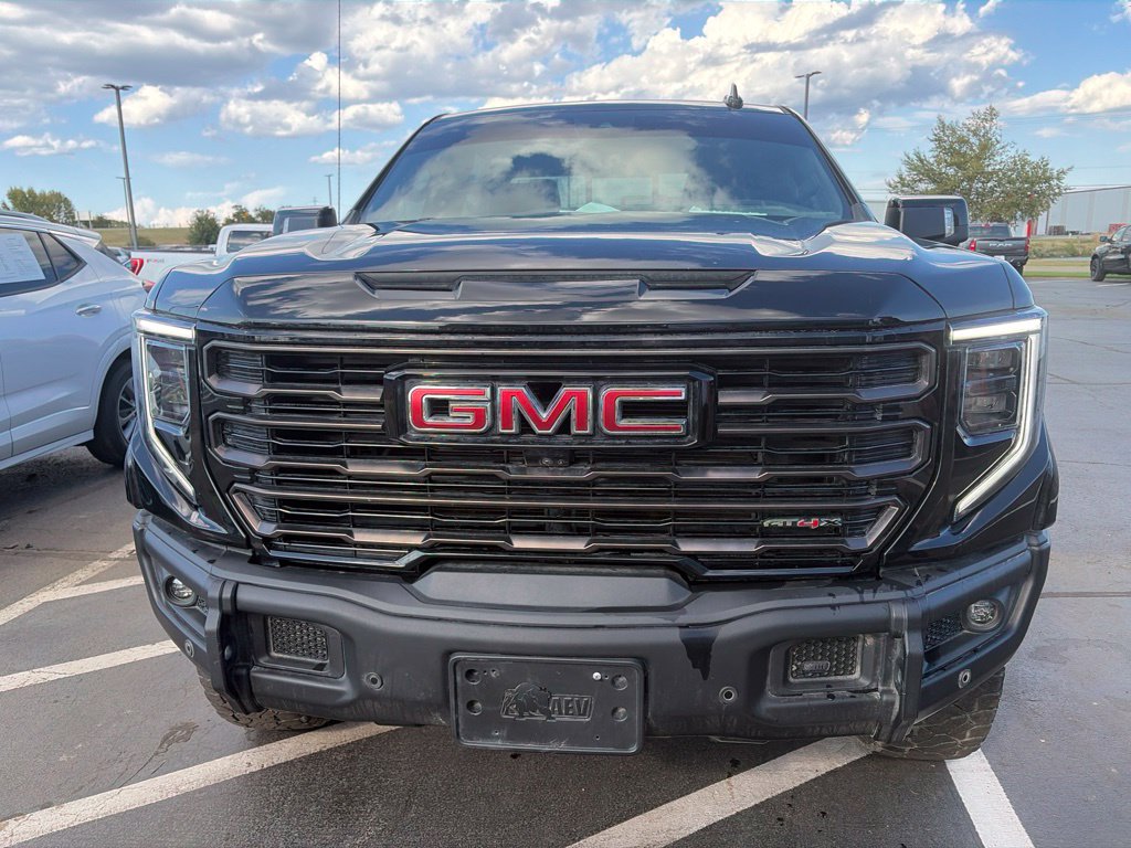 Used 2024 GMC Sierra 1500 AT4X with VIN 3GTUUFEL1RG285960 for sale in Little Rock