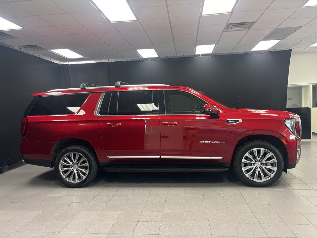 2021 Gmc Yukon XL Denali photo 2