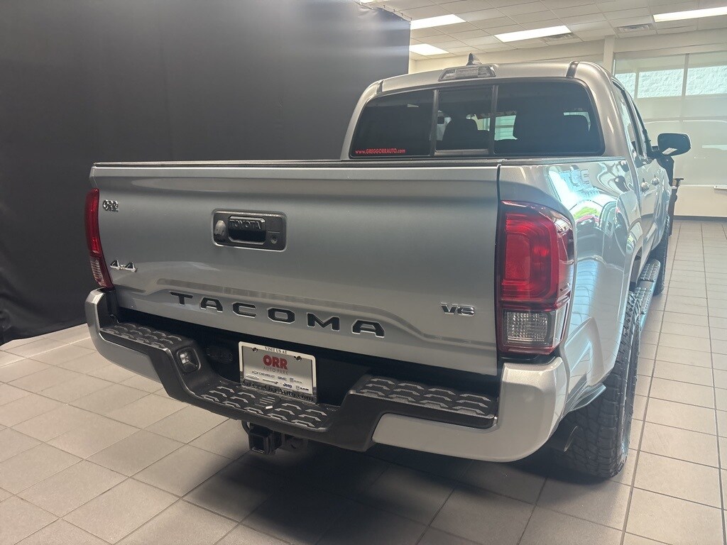 2023 Toyota Tacoma SR photo 4
