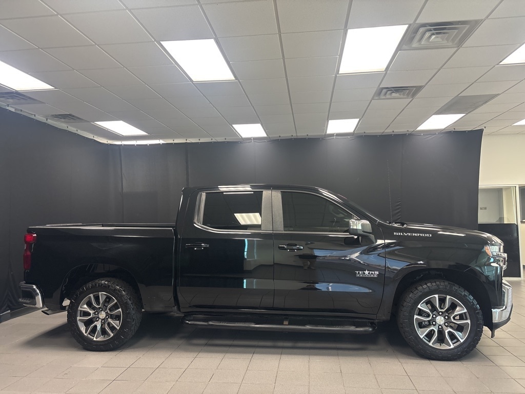 Used 2020 Chevrolet Silverado 1500 LT Truck Crew Cab
