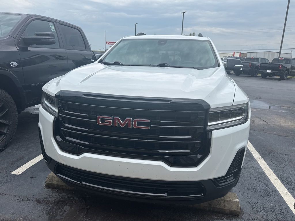 Used 2023 GMC Acadia SLE SUV