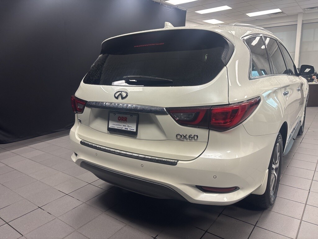 2019 Infiniti QX60 Luxe photo 4