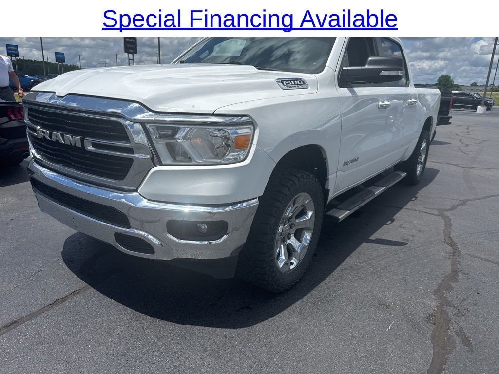 2020 RAM 1500 Big Horn/Lone Star 4x4 Crew Cab 5'7's photo