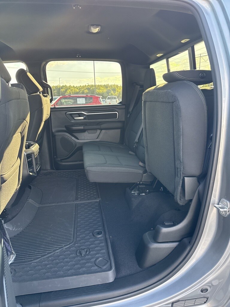 2025 Ram 1500 Big Horn Lone Star photo 3