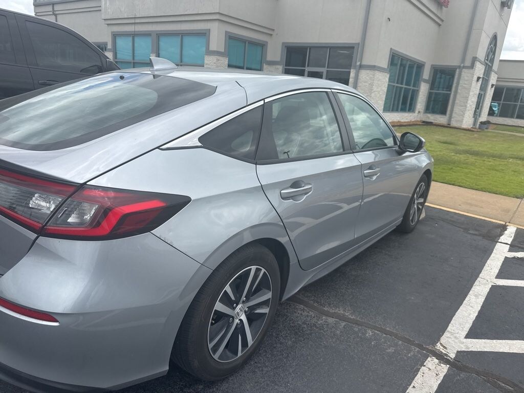 Used 2024 Honda Civic LX Hatchback