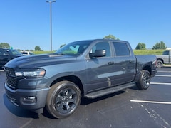 2026 Ram 1500 EXPRESS CREW CAB 4X4 5'7 BOX Pickup