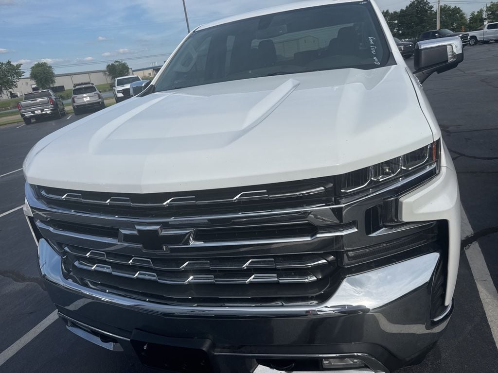 Used 2020 Chevrolet Silverado 1500 LTZ with VIN 1GCRYGED4LZ268053 for sale in Little Rock