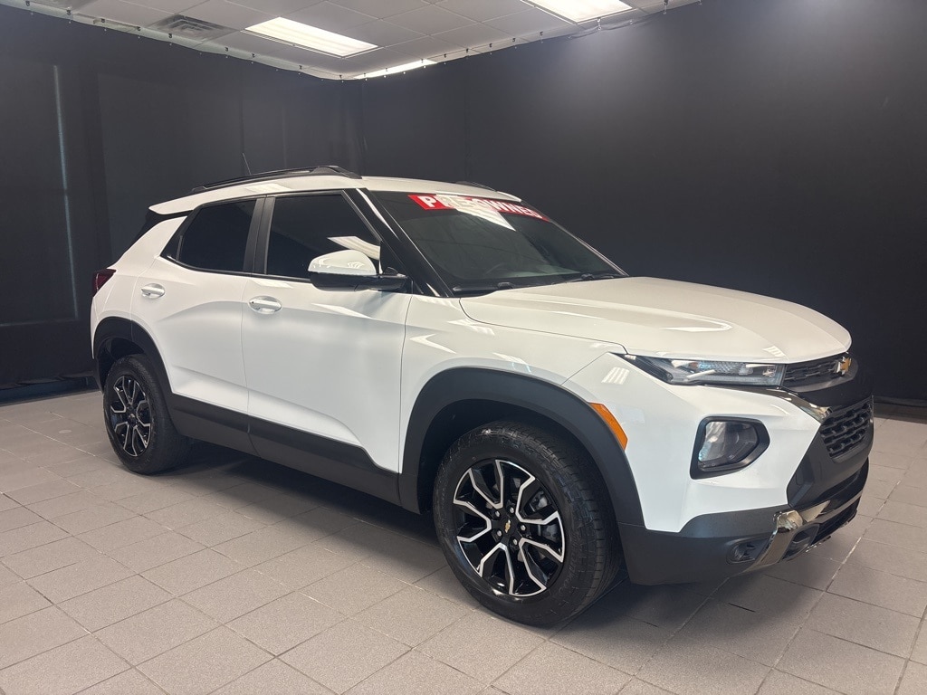 Used 2023 Chevrolet Trailblazer Activ SUV
