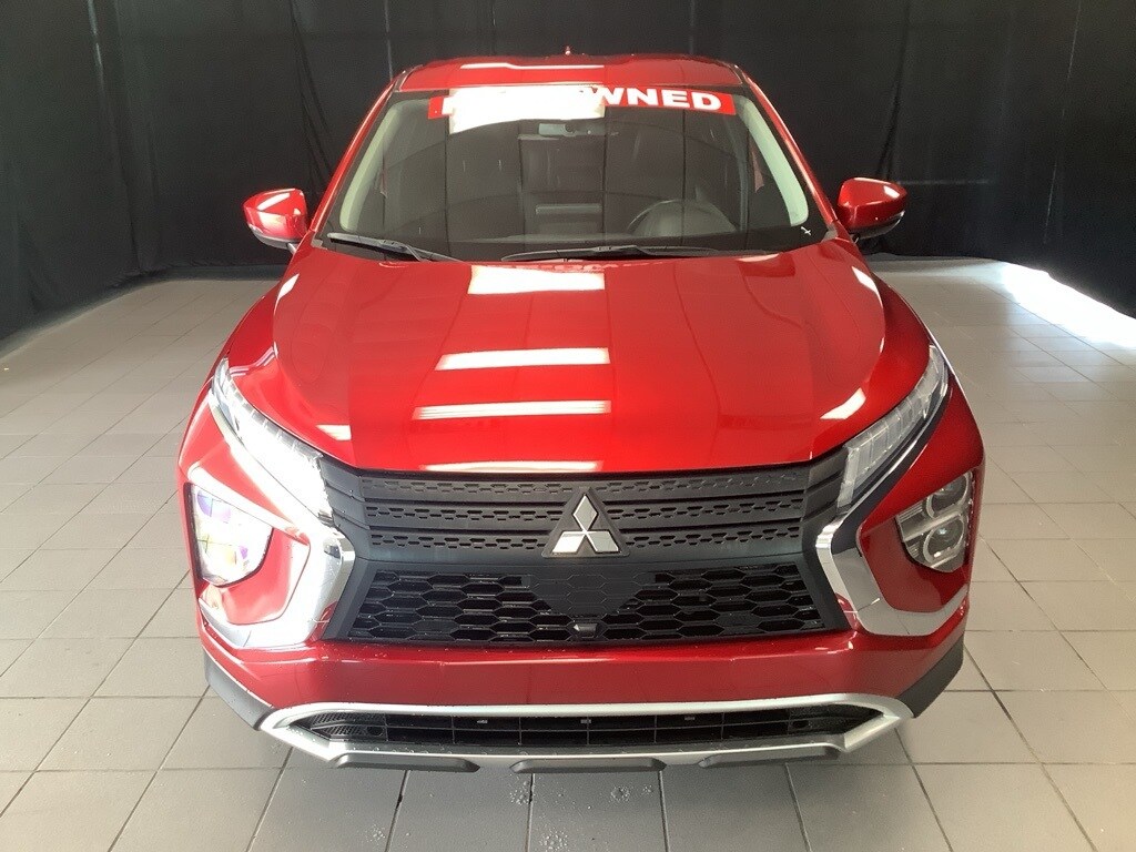 2022 Mitsubishi Eclipse Cross SE photo 3