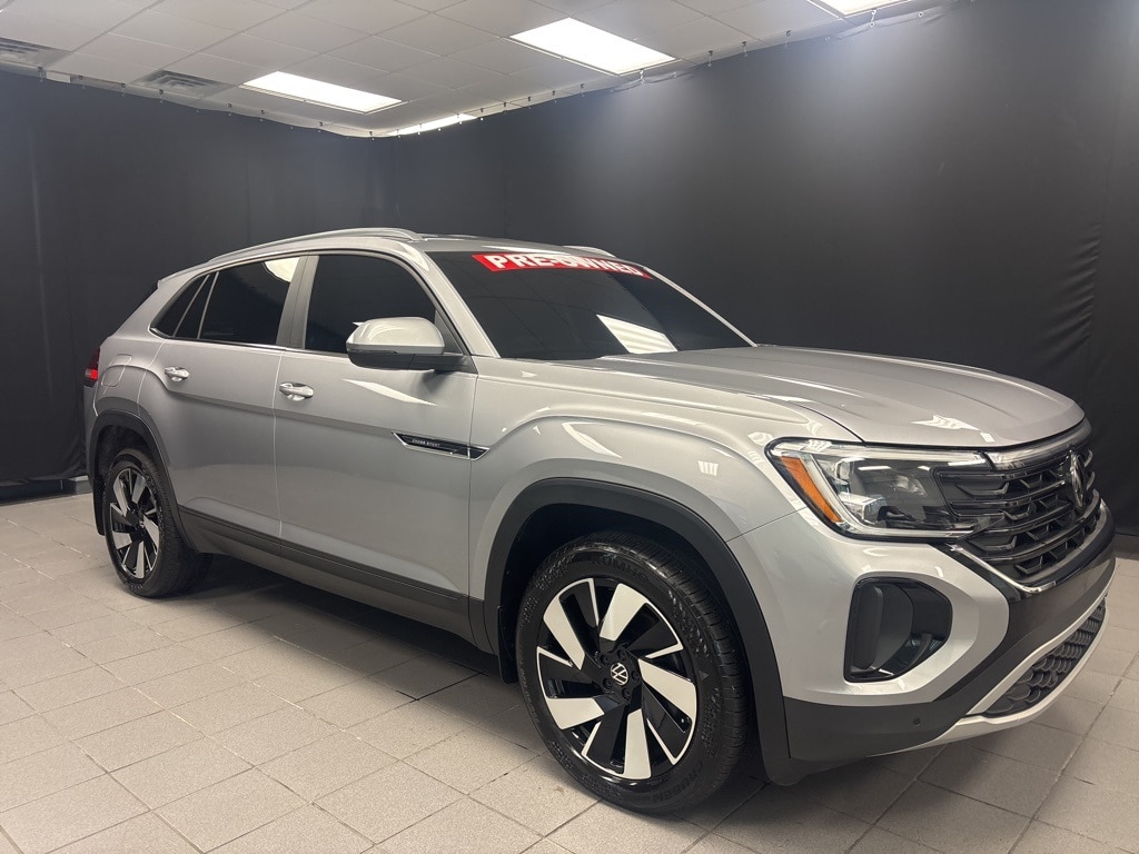 Used 2024 Volkswagen Atlas Cross Sport 2.0T SE w/Technology SUV