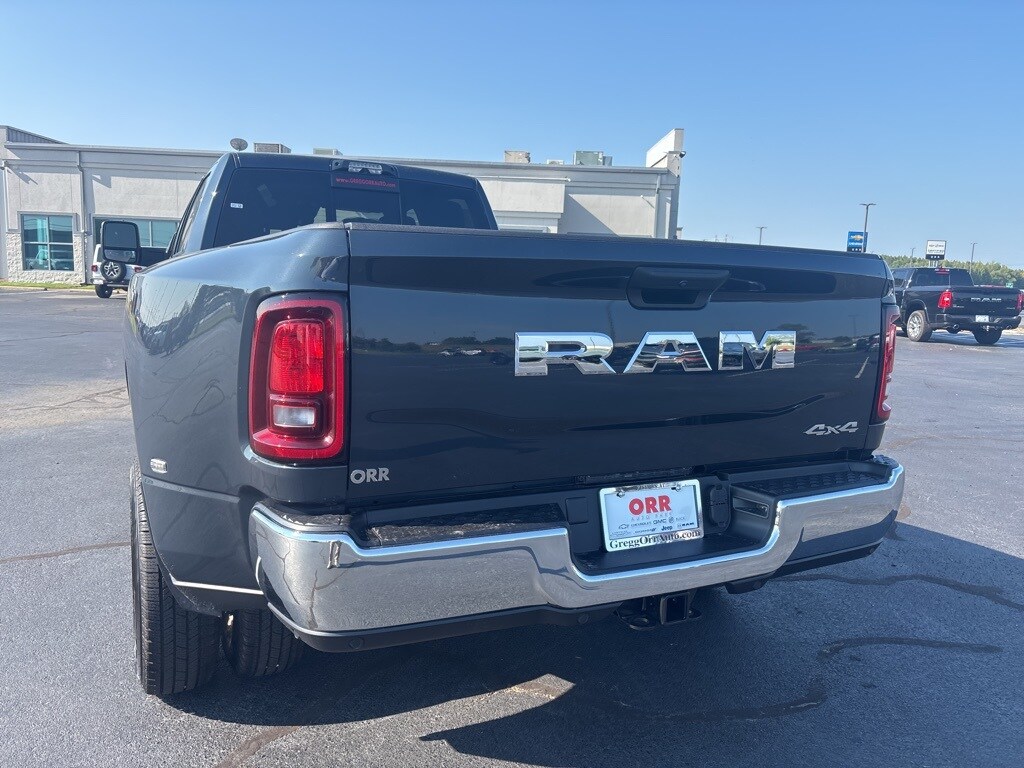 2026 Ram 3500 Tradesman photo 4