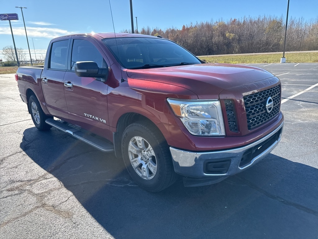 Used 2019 Nissan Titan SV Truck Crew Cab