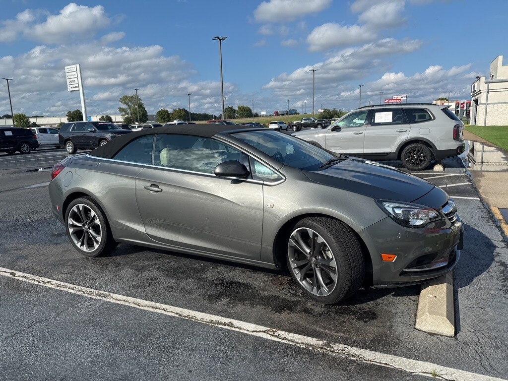 2017 Buick Cascada Premium photo 3