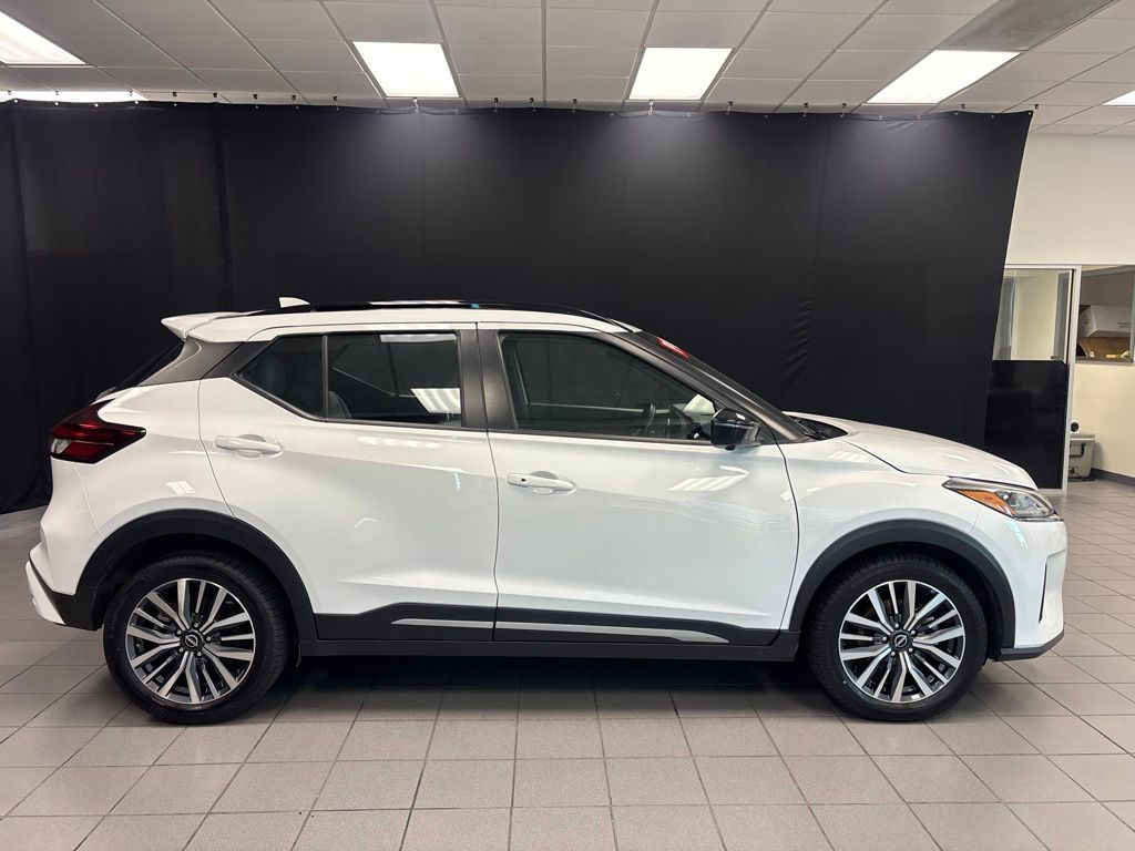 Used 2024 Nissan Kicks SR with VIN 3N1CP5DV4RL485127 for sale in Hot Springs, AR