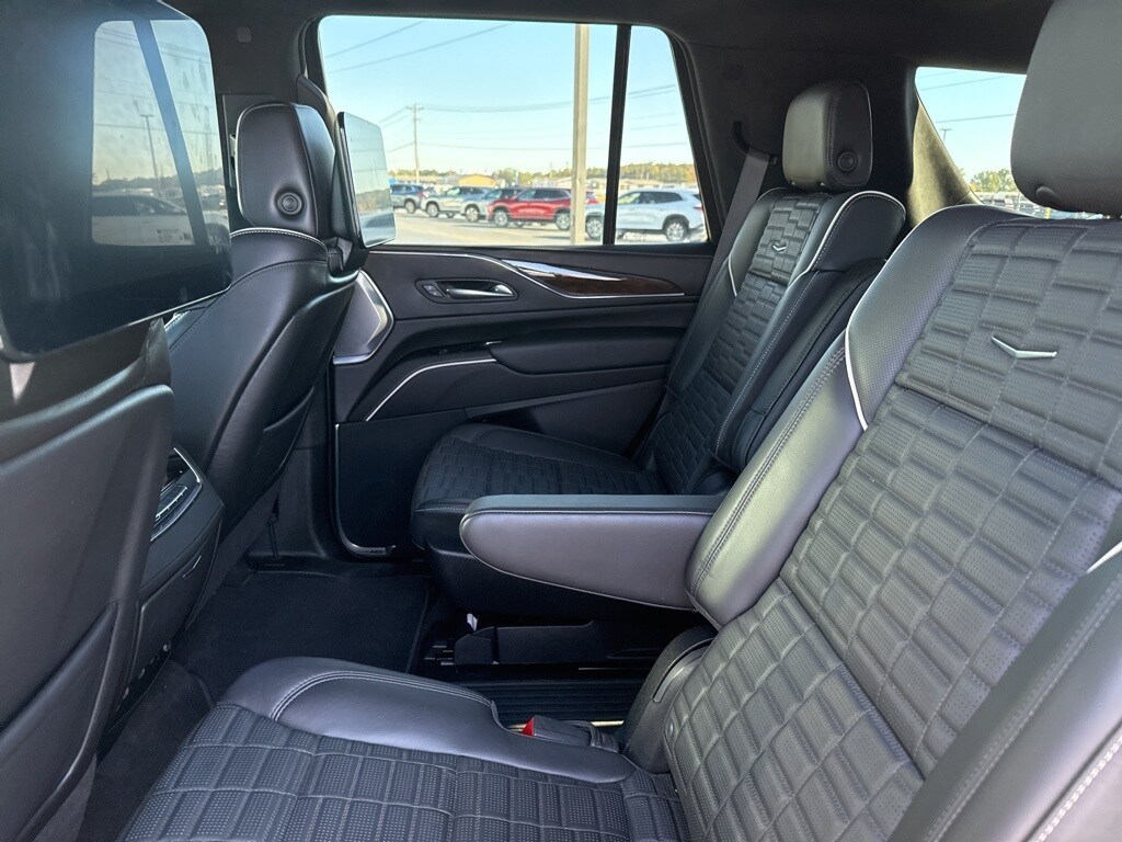 2024 Cadillac Escalade Sport Platinum photo 4