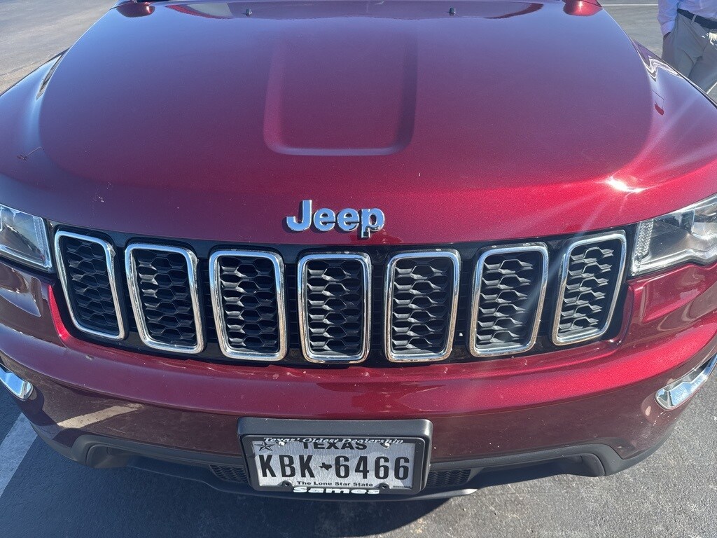 Used 2017 Jeep Grand Cherokee Laredo SUV