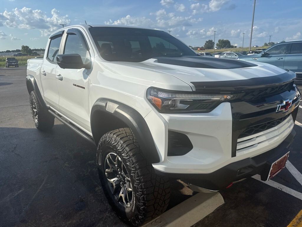 Used 2024 Chevrolet Colorado ZR2 Truck Crew Cab