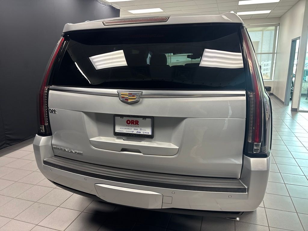 Used 2016 CADILLAC Escalade Luxury SUV