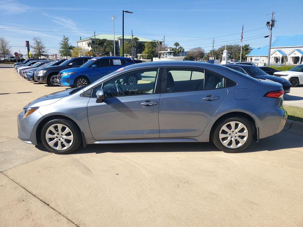 Used 2025 Toyota Corolla LE Sedan