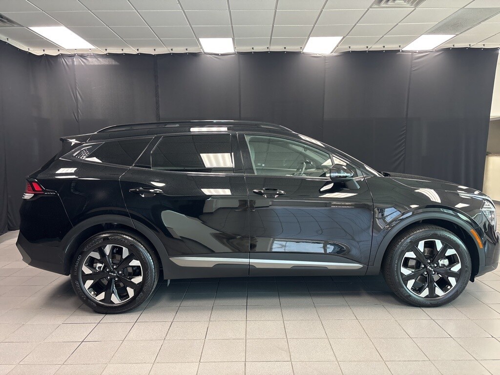 2024 Kia Sportage X-Line photo 2