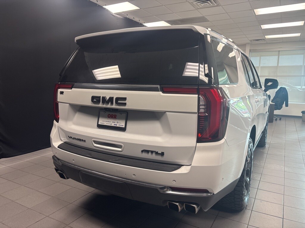 2025 Gmc Yukon AT4 photo 4